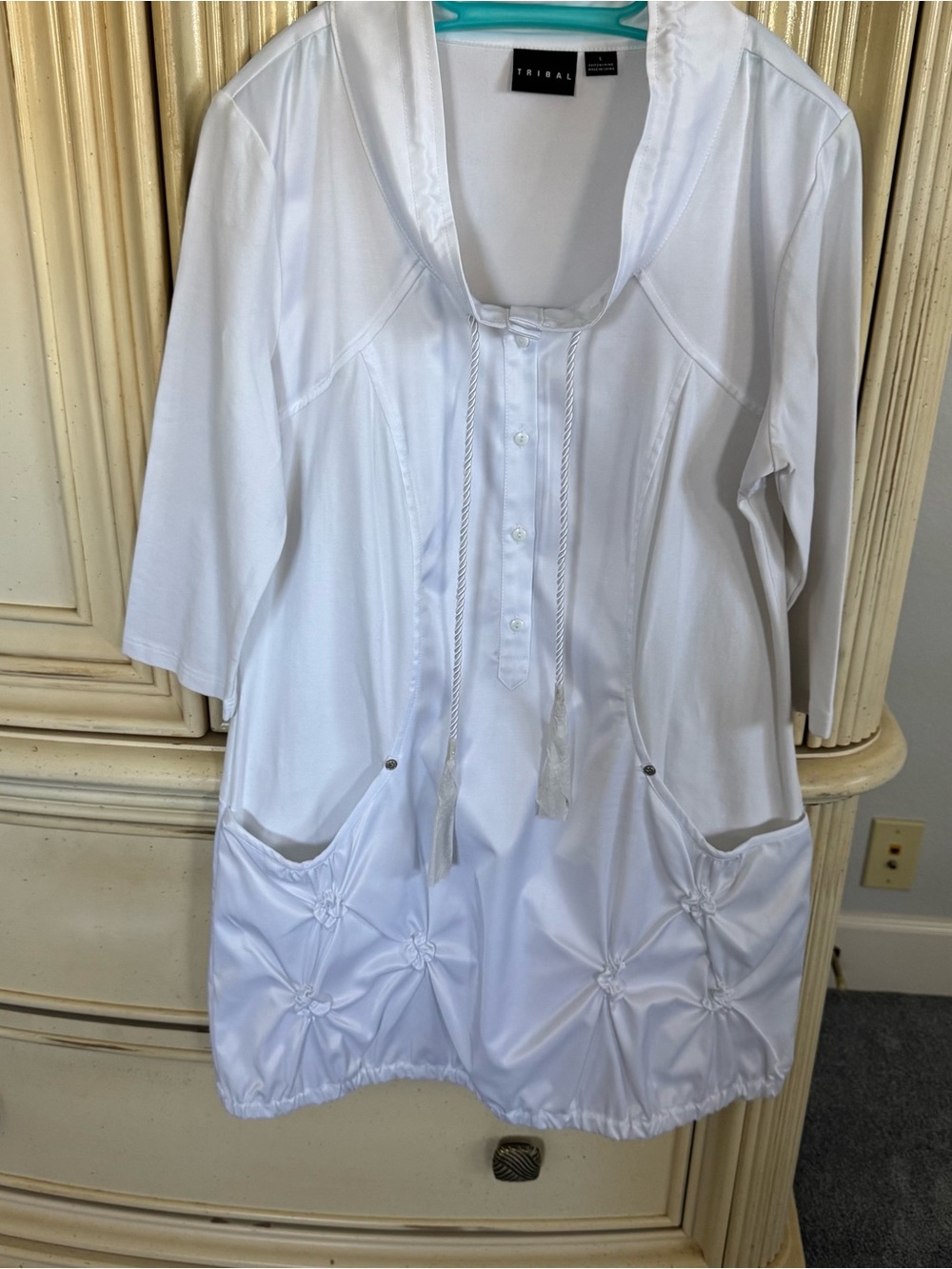 Tribal White Scoop-Neck Tunic with Front Pockets